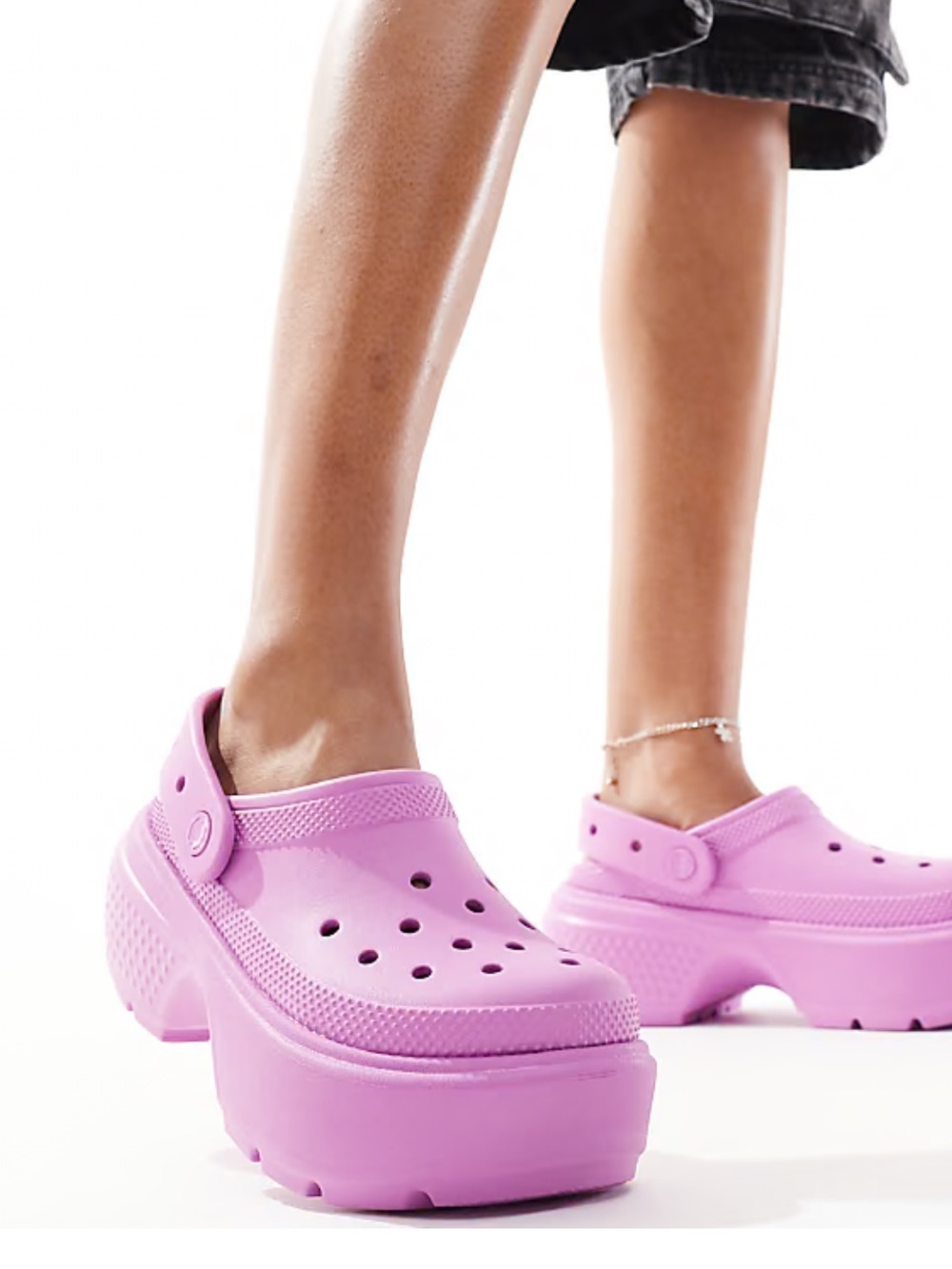 CROCS Platform Clogs in Bubble Purple